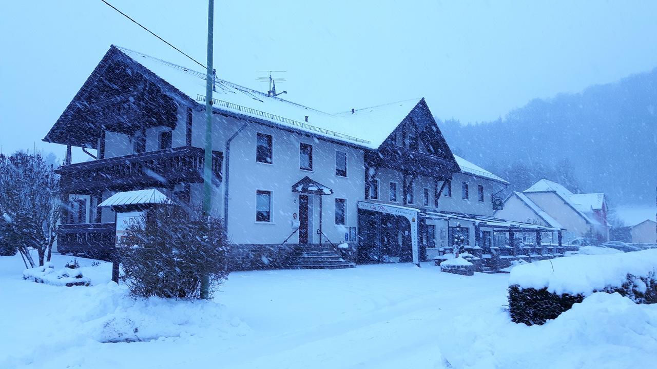 Restaurant - Pension Im Pfenn Irrhausen Exterior foto